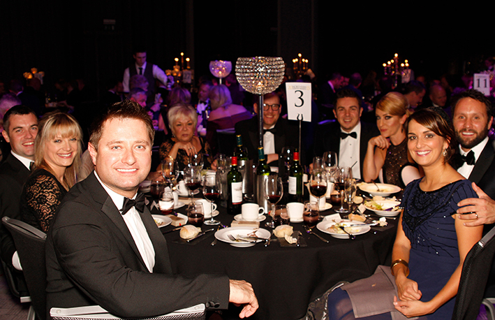 table3-8512-2880x1860