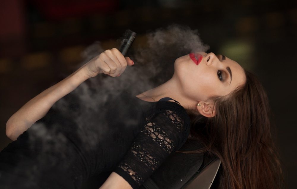 Save your skin with e-cigarettes