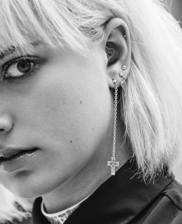 Carter Gore pop-up, model image