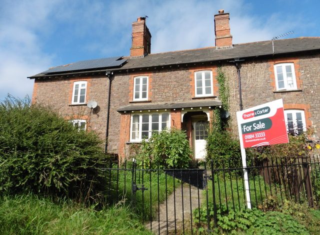 Quick fixes to sell your home