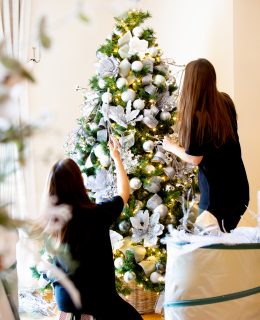festive decorators