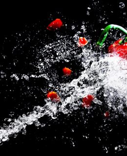 water splashes at high speed