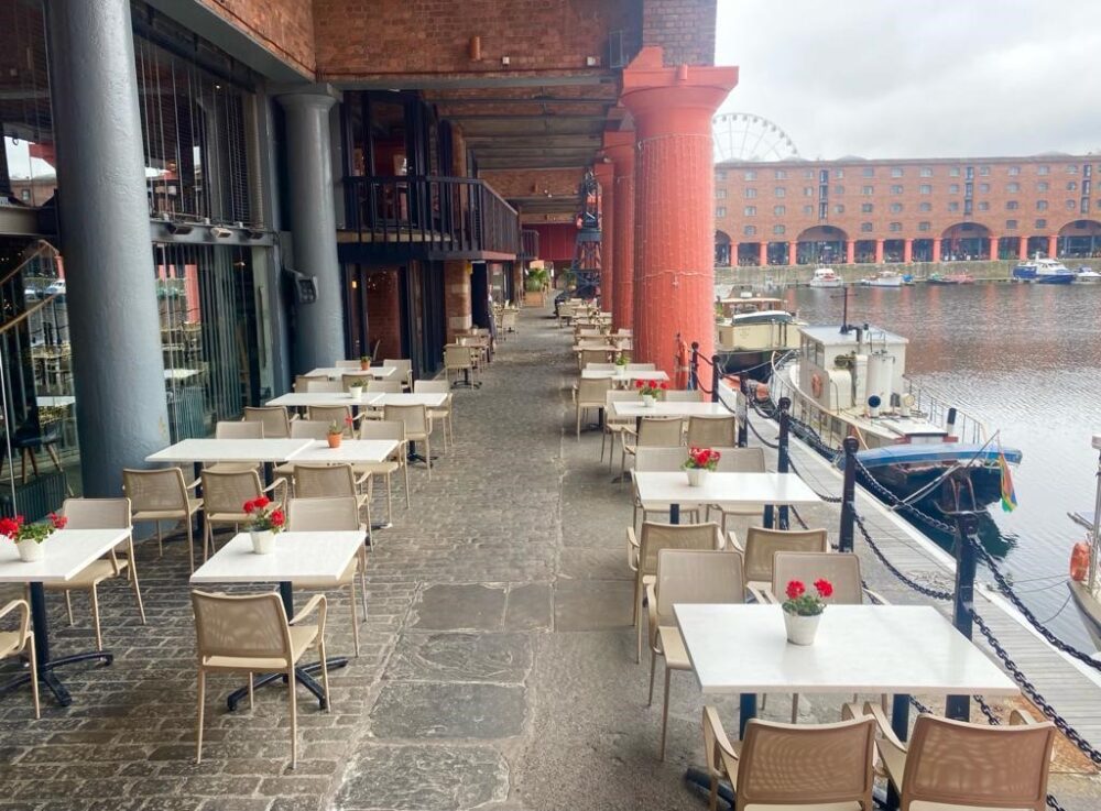 Gusto extended terrace